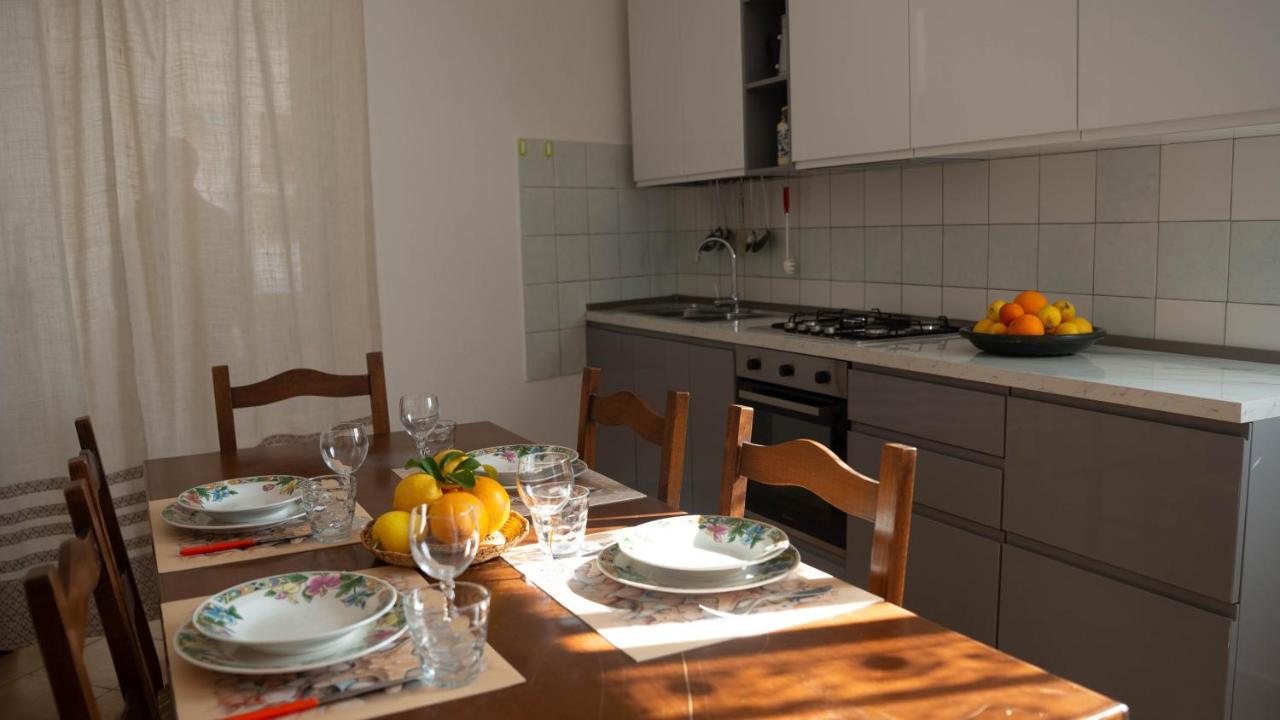 Appartamenti Melograno E Fico Loculi Zewnętrze zdjęcie