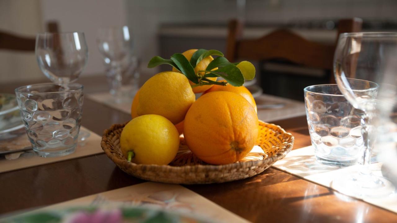 Appartamenti Melograno E Fico Loculi Zewnętrze zdjęcie